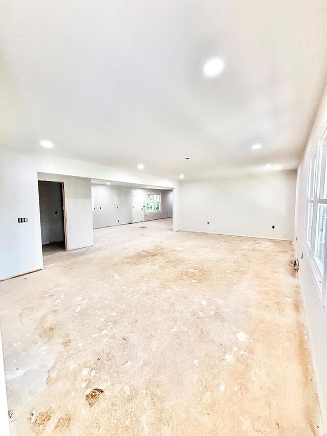 677 Summit Dr, Jonesborough, TN 37659 - below grade area with recessed lighting