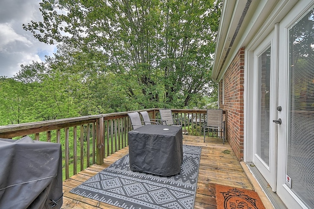 420 Brookwood Dr, Bristol, TN 37620 - wooden terrace with grilling area