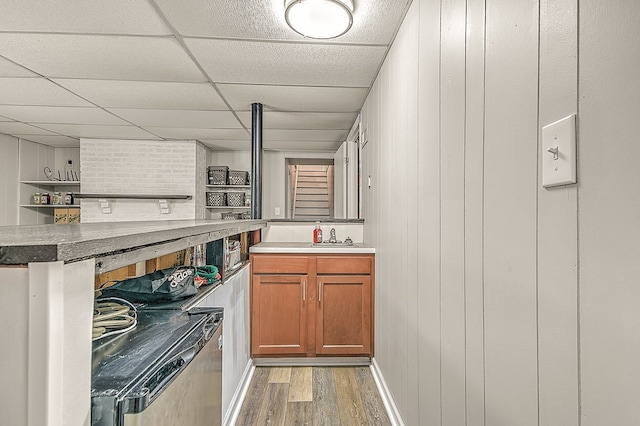 420 Brookwood Dr, Bristol, TN 37620 - bar featuring light wood-style floors and a drop ceiling