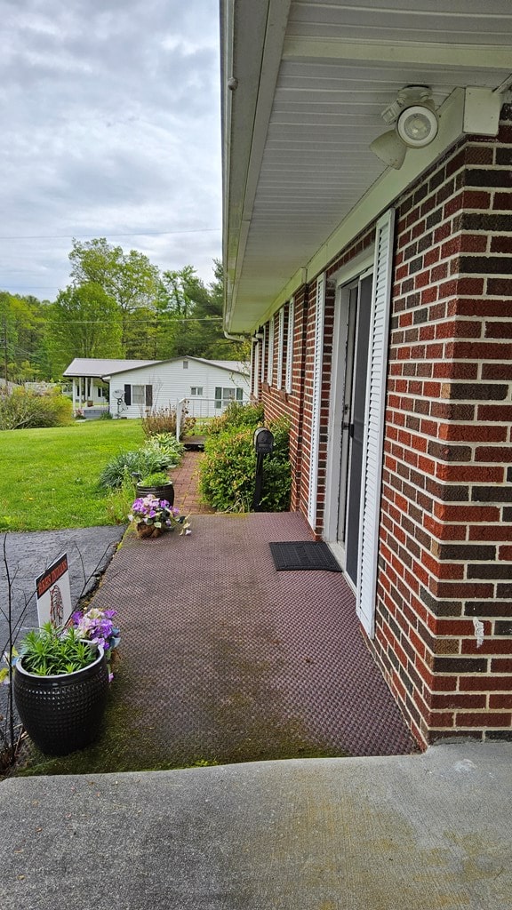 1359 Scratch Gravel Rd, Marion, VA 24354 - view of patio