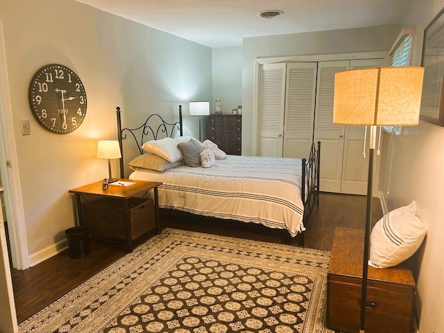 18335 Westwood Dr, Abingdon, VA 24211 - bedroom featuring wood finished floors and a closet