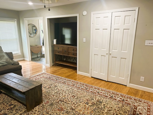 18335 Westwood Dr, Abingdon, VA 24211 - living room with wood finished floors