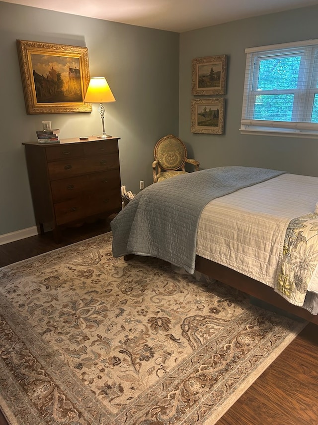 18335 Westwood Dr, Abingdon, VA 24211 - bedroom with wood finished floors and baseboards