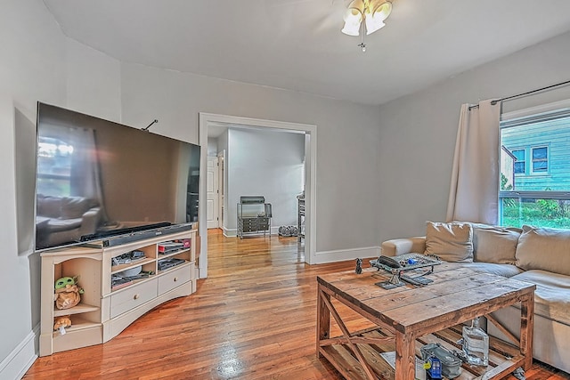 218 W Banner St, Lebanon, VA 24266 - photo 3