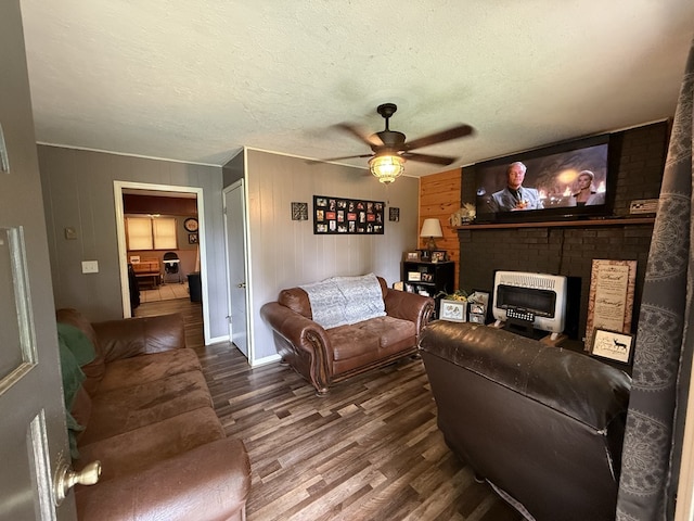 211 Stanley Dr, Galax, VA 24333 - photo 2