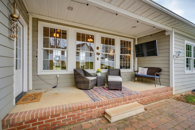 view of patio / terrace with covered porch