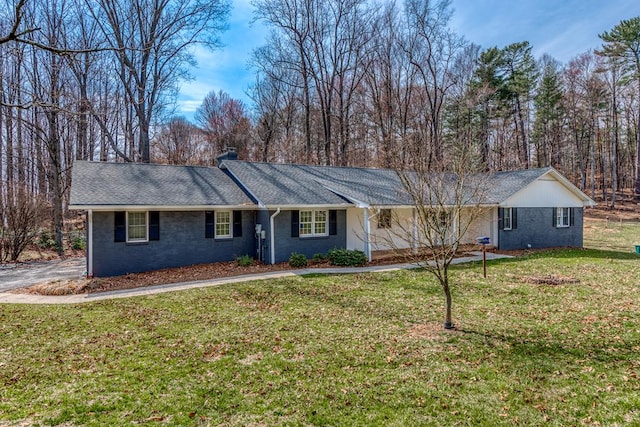 15743 Monticello Dr, Bristol, VA 24202 - single story home featuring a chimney and a front lawn
