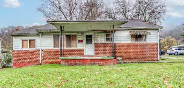 924 W Main St, Saltville, VA 24370 - photo 1