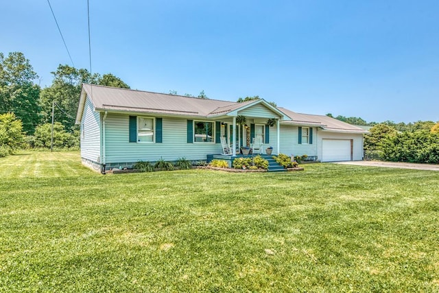 556 Stoney Battery Rd, Marion, VA 24354 - single story home with a porch, an attached garage, driveway, and a front yard