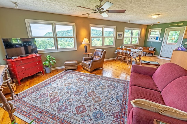 28360 Rivermont Dr, Meadowview, VA 24361 - photo 3
