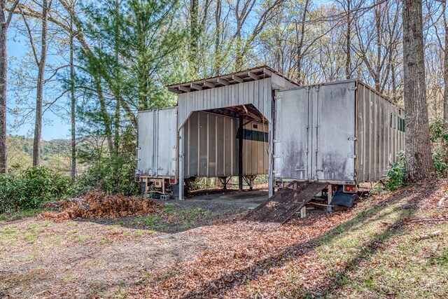 324 Mill Creek Rd, Chilhowie, VA 24319 - view of outdoor structure featuring a carport and an outbuilding