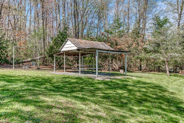 324 Mill Creek Rd, Chilhowie, VA 24319 - view of yard featuring a gazebo