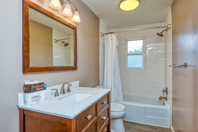 583 Fowler St, Marion, VA 24354 - bathroom featuring vanity, shower / bath combo, and wood finished floors