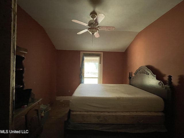 bedroom featuring vaulted ceiling and ceiling fan