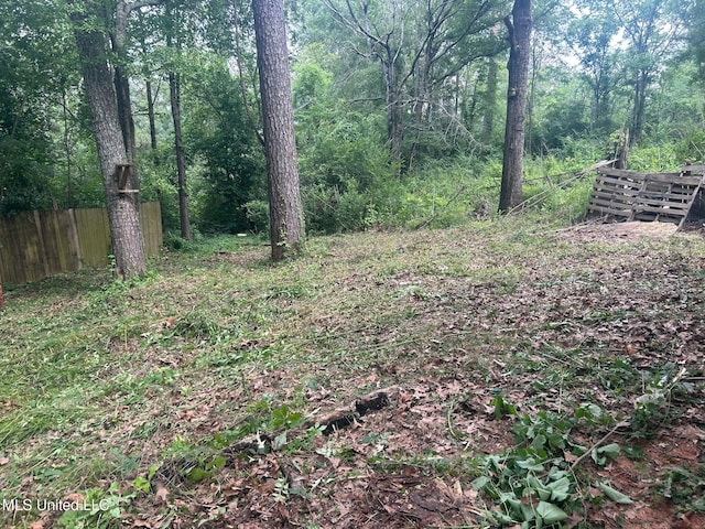 2806 Tara Rd, Jackson, MS 39212 - view of yard featuring a view of trees