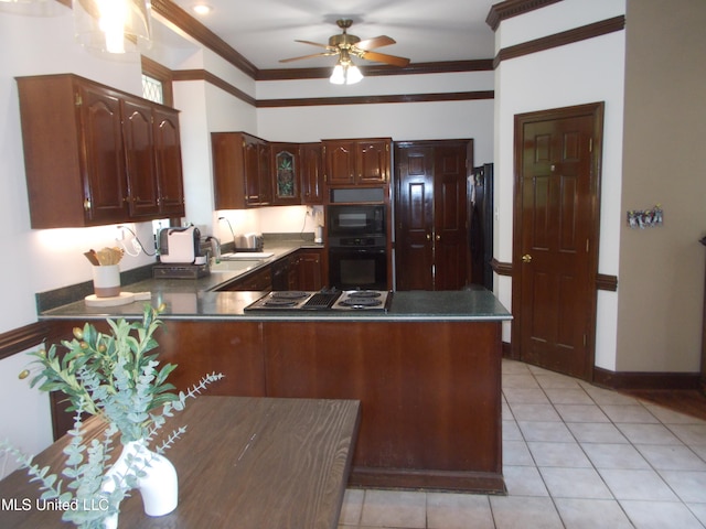 kitchen with crown molding, black appliances, kitchen peninsula, and ceiling fan