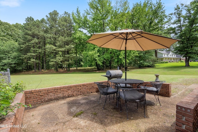 3590 Shady Oaks Dr, Olive Branch, MS 38654 - view of patio / terrace with outdoor dining space and area for grilling