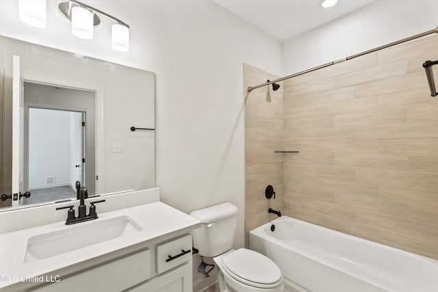 4406 John Wood Ln, Olive Branch, MS 38654 - full bathroom with vanity and  shower combination