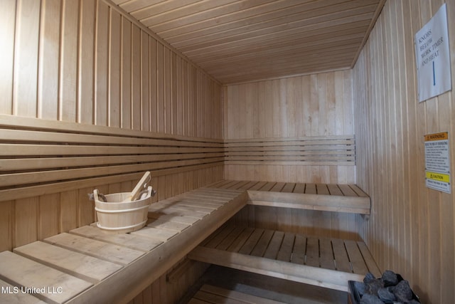 view of sauna / steam room