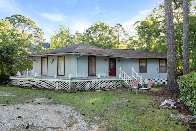 ranch-style home with covered porch