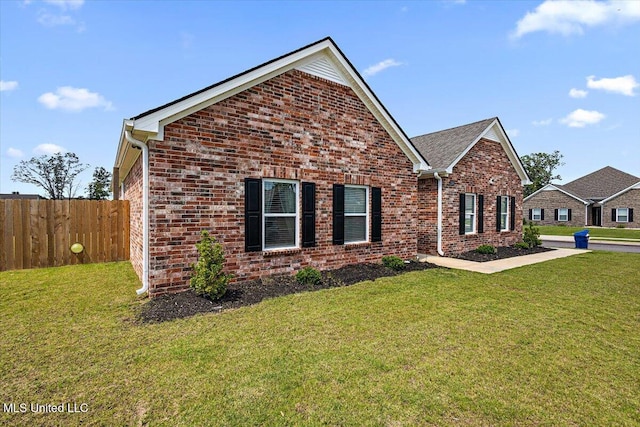 2250 Hyacinth Ln, Hernando, MS 38632 - view of front of house with brick siding
