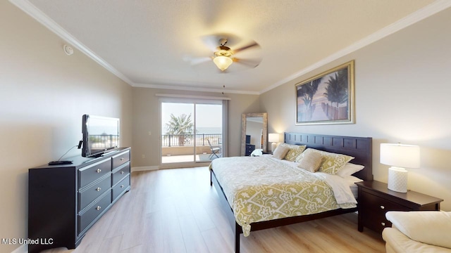 bedroom with access to exterior, light hardwood / wood-style flooring, ornamental molding, and ceiling fan