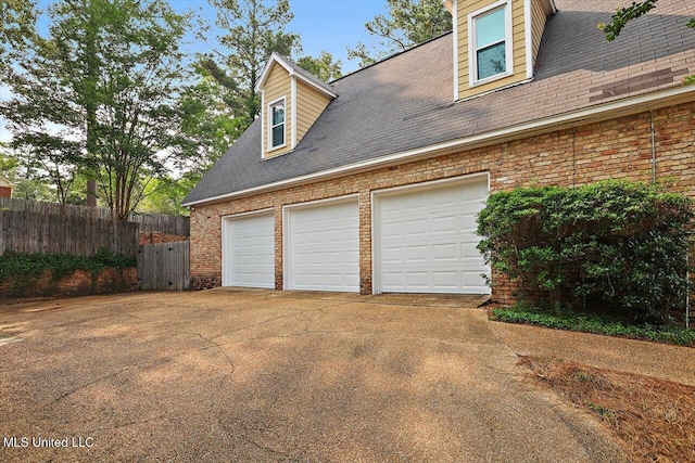 121 Countrywood Cir, Clinton, MS 39056 - garage featuring driveway