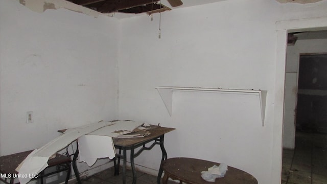 3001 Hewes Ave, Gulfport, MS 39507 - interior space