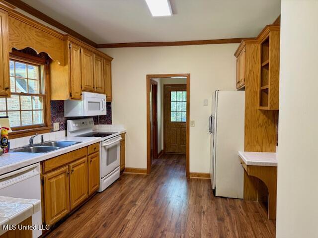 618 Gordon Pl Unit 618, Madison, MS 39110 - kitchen featuring white appliances, a sink, light countertops, plenty of natural light, and ornamental molding