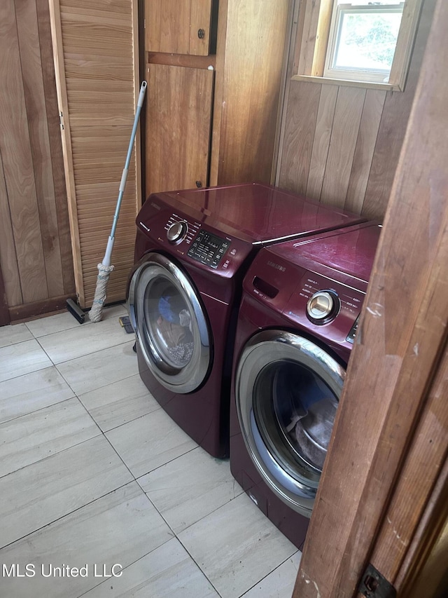 117 Shadow Lawn Dr, Jackson, MS 39204 - laundry room with separate washer and dryer