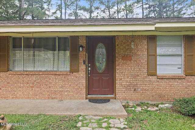 560 Bailey St, Mendenhall, MS 39114 - property entrance with brick siding