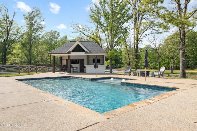4270 Sunset Rd, Nesbit, MS 38651 - view of pool featuring fence, an exterior structure, an outbuilding, a fenced in pool, and a patio