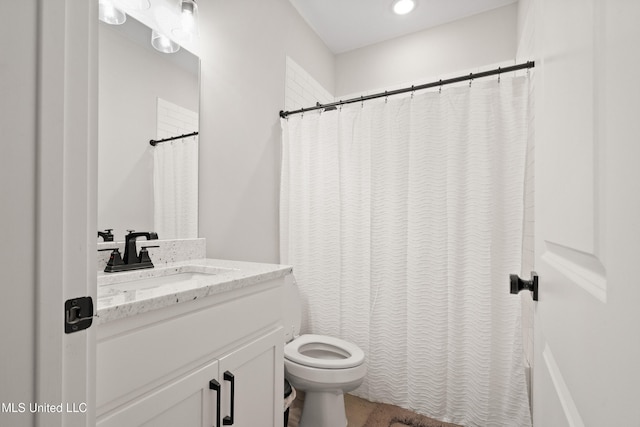 4270 Sunset Rd, Nesbit, MS 38651 - full bath with toilet, a shower with curtain, and vanity