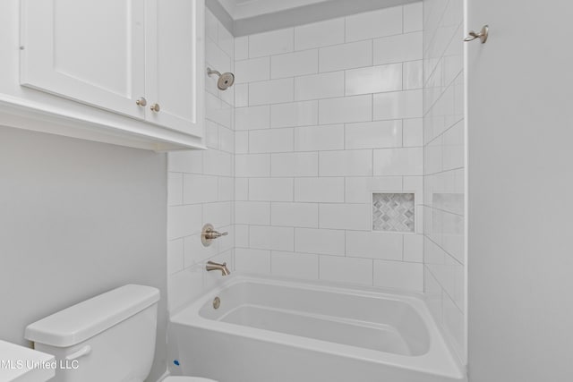 full bath with toilet and tub / shower combination