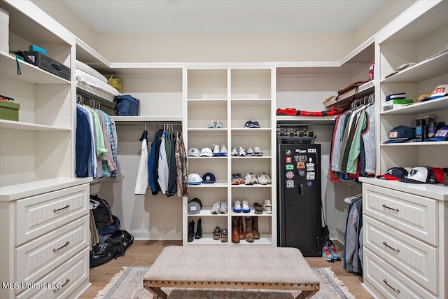 6603 Wirtz Rd, Flowood, MS 39232 - walk in closet featuring light wood-style floors