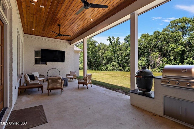 6603 Wirtz Rd, Flowood, MS 39232 - view of patio with a ceiling fan, view of scattered trees, and outdoor lounge area