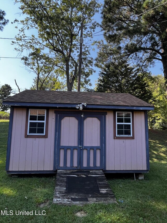 8301 Concord Cv, Southaven, MS 38671 - view of shed