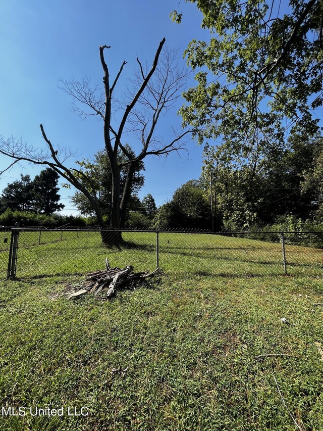 8301 Concord Cv, Southaven, MS 38671 - view of shed