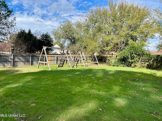 view of yard featuring a playground