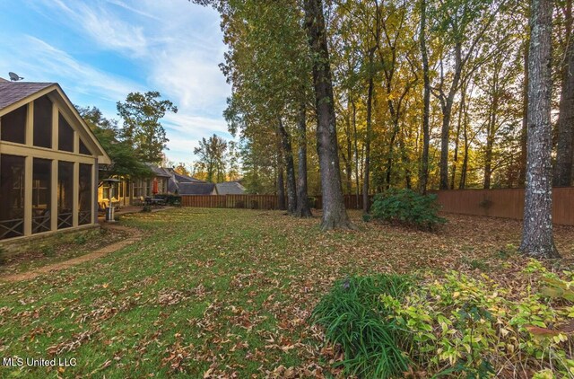 4655 Bonne Terre Dr, Nesbit, MS 38651 - view of yard