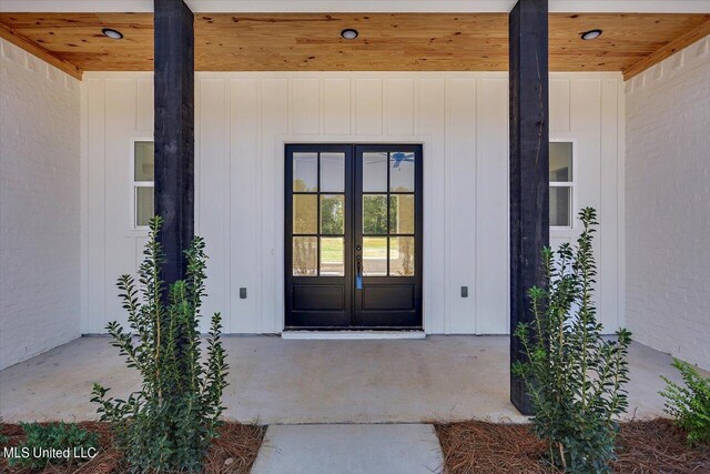 1025 Mullican Rd, Florence, MS 39073 - property entrance featuring french doors
