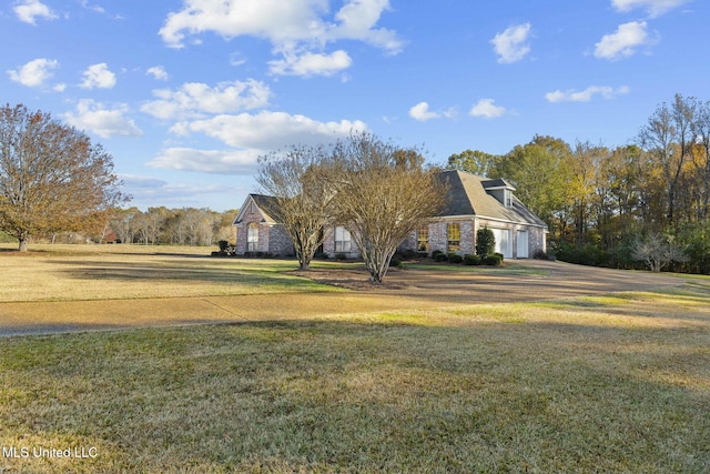 view of front of house with a front yard