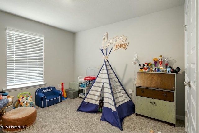 game room with carpet