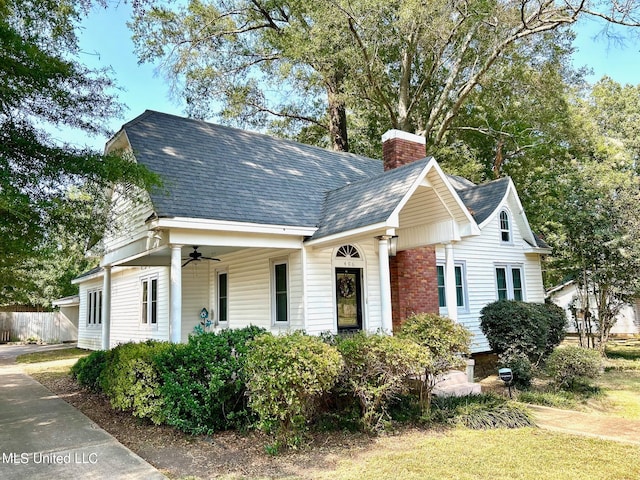 view of front of house with ceiling fan