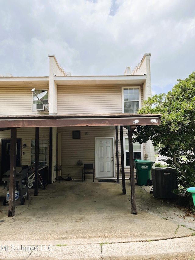 2501 Gulf Ave Unit 22, Gulfport, MS 39501 - rear view of house with central air condition unit