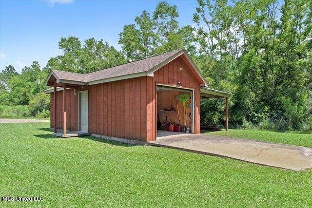 19101 Rucks Krans Rd, Moss Point, MS 39562 - view of outdoor structure featuring an outdoor structure