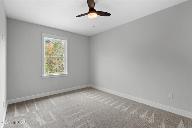 unfurnished room with carpet floors and ceiling fan