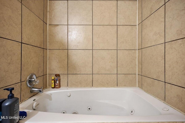 bathroom featuring a bathing tub