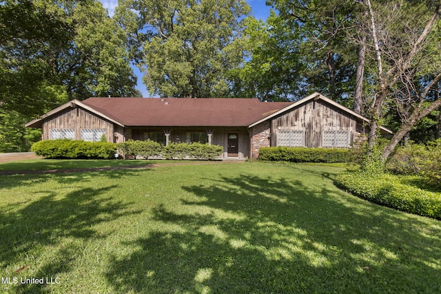 160 Marblehead Ct, Jackson, MS 39211 - view of front facade with a front yard, a garage, and board and batten siding
