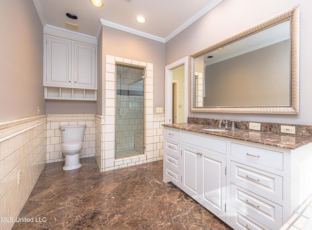 full bathroom with crown molding, visible vents, toilet, a shower stall, and vanity